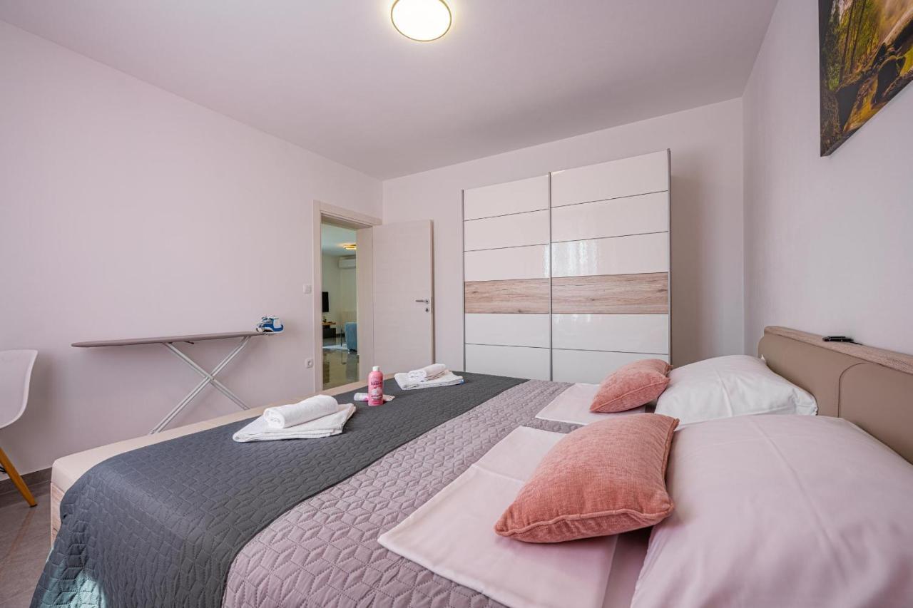 Domus Alba Apartments PUY Exterior foto
