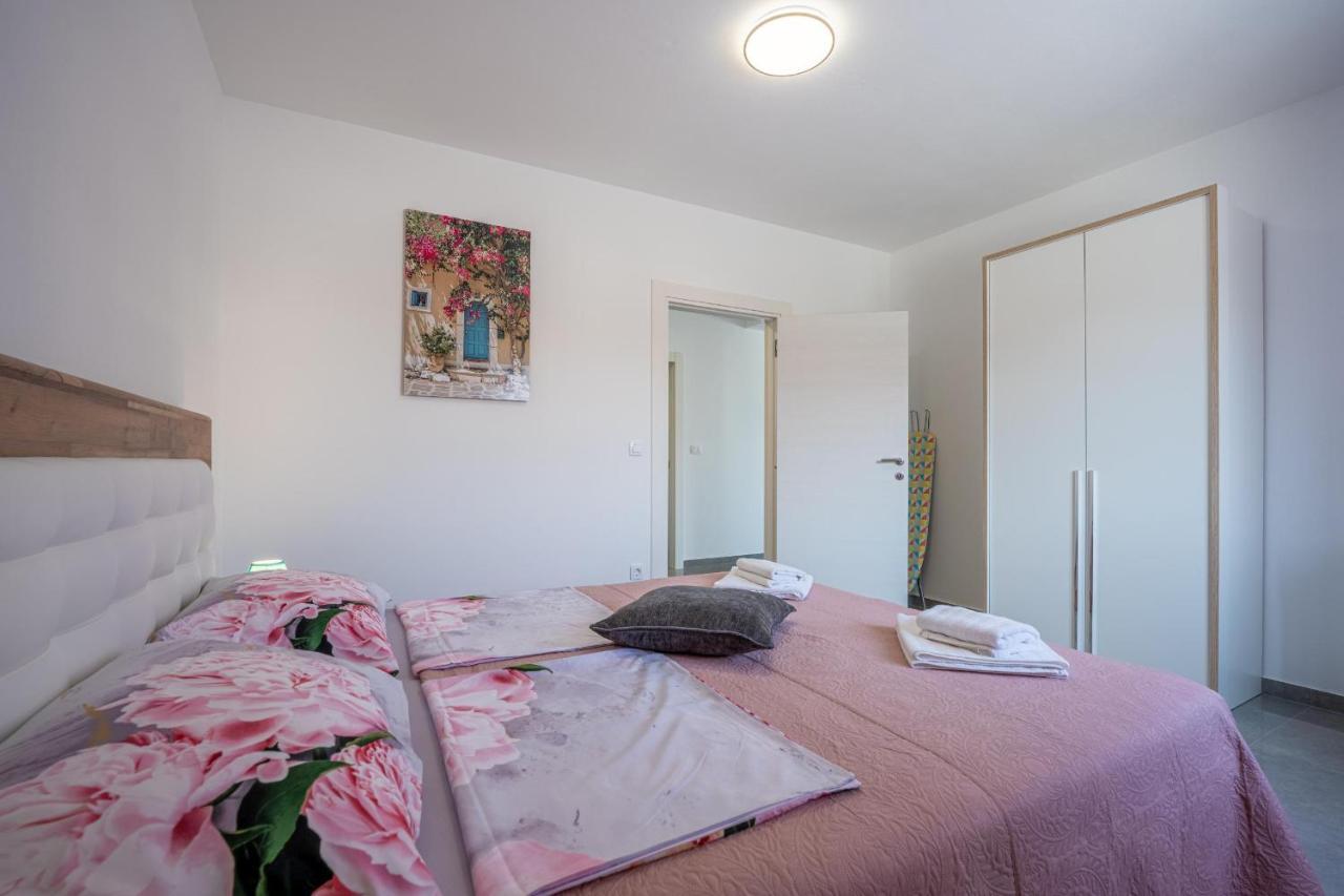 Domus Alba Apartments PUY Exterior foto