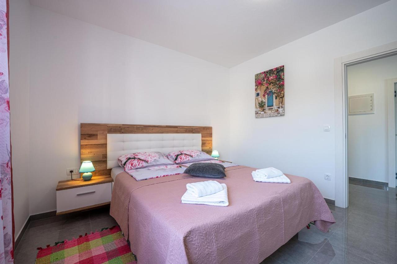 Domus Alba Apartments PUY Exterior foto