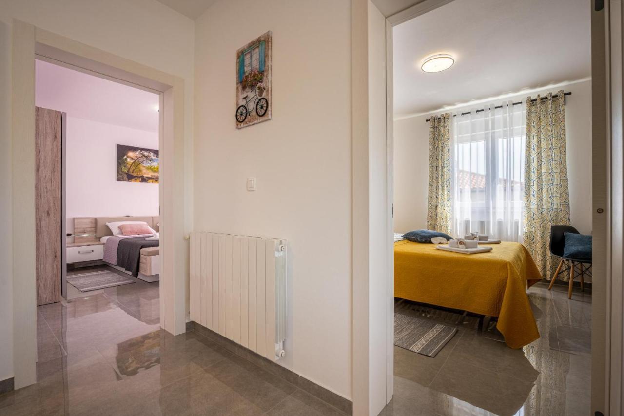 Domus Alba Apartments PUY Exterior foto